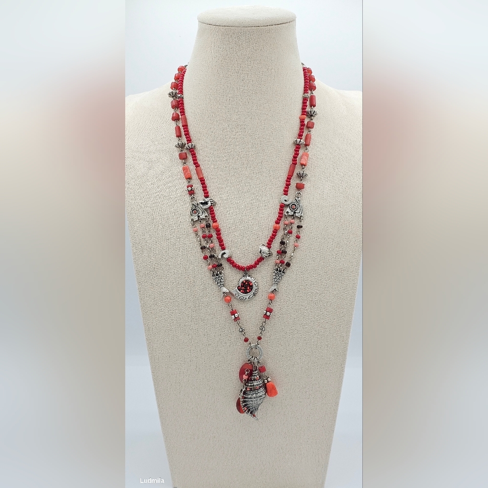 CHICO'S Elegant Red‎ and Silver Beaded Necklace